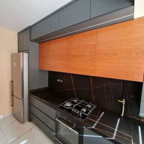 Đá bàn bếp Black veins